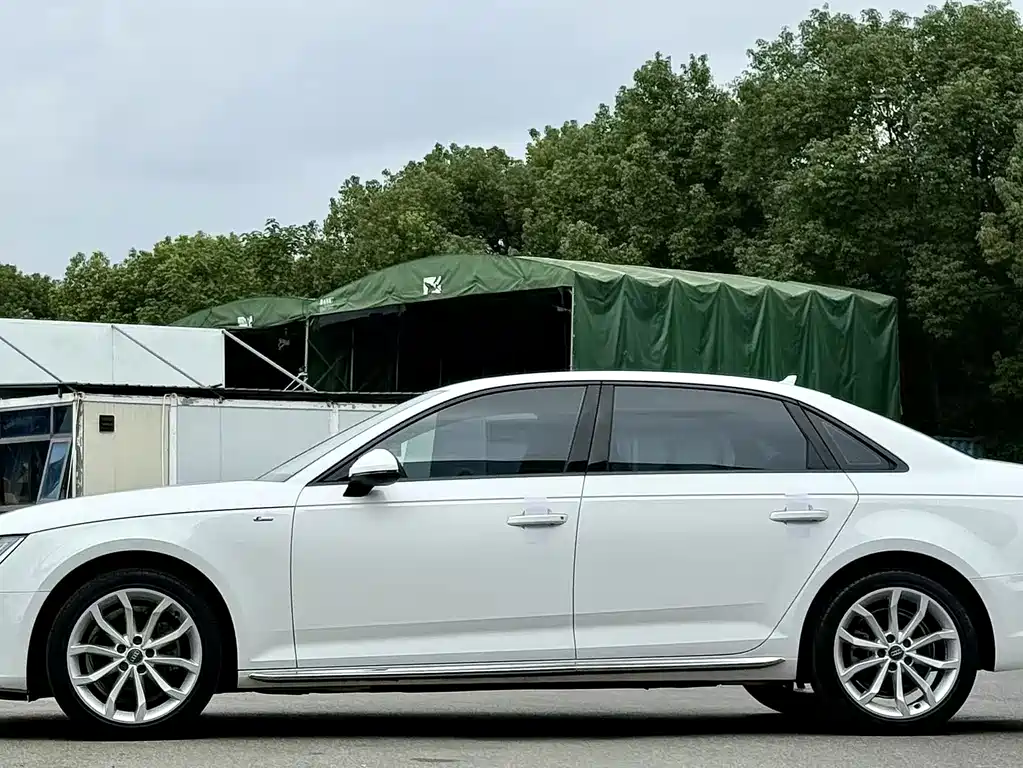Audi A4L — миниатюра 3