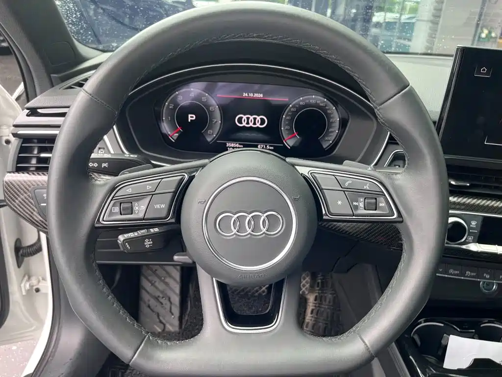 Audi A4L 2022 — фото 11