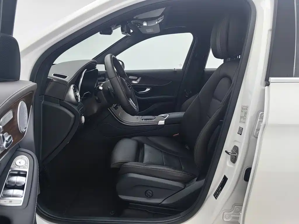 Mercedes-Benz GLC — миниатюра 10