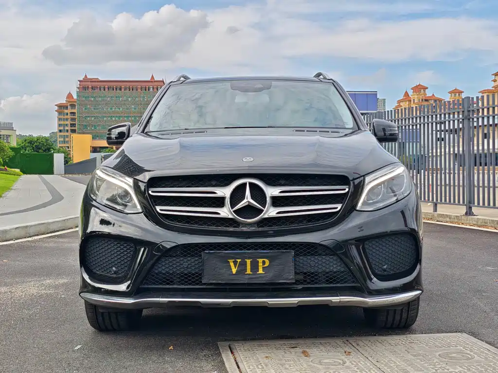 Mercedes-Benz GLE (Import) — миниатюра 2