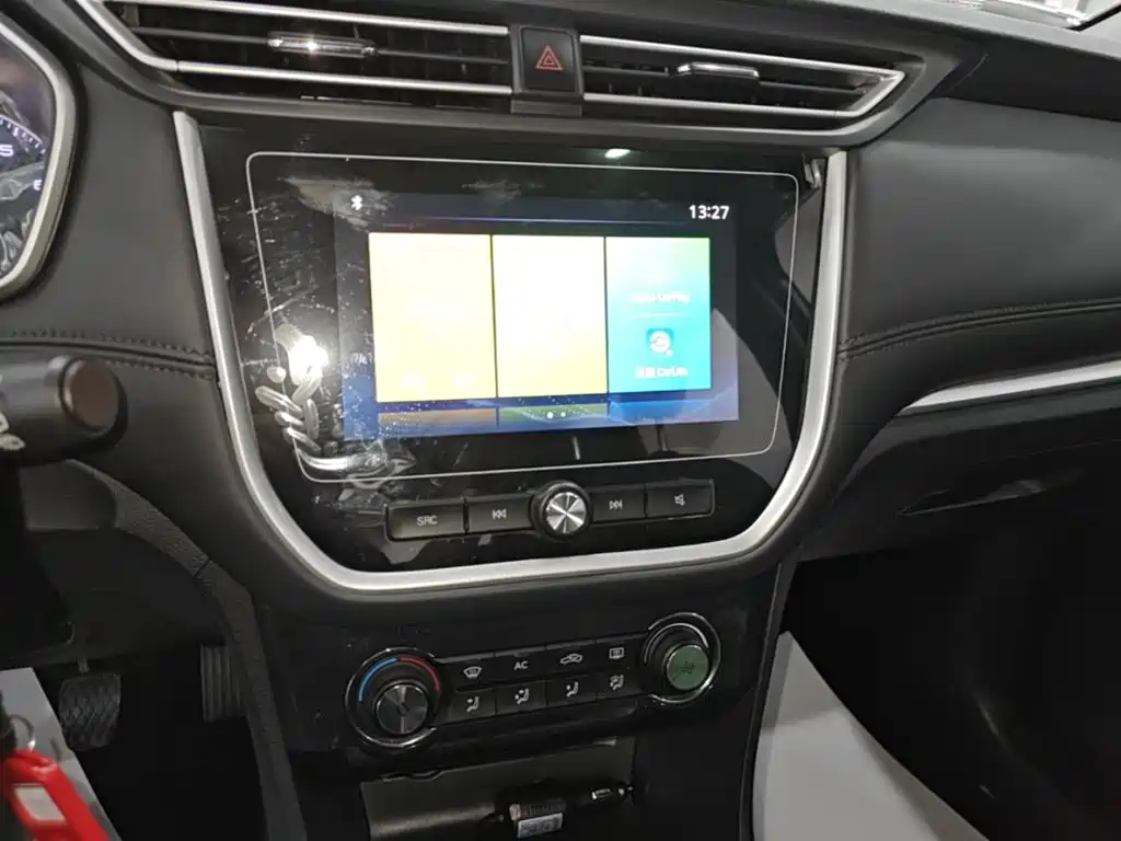 Roewe RX3 — миниатюра 13