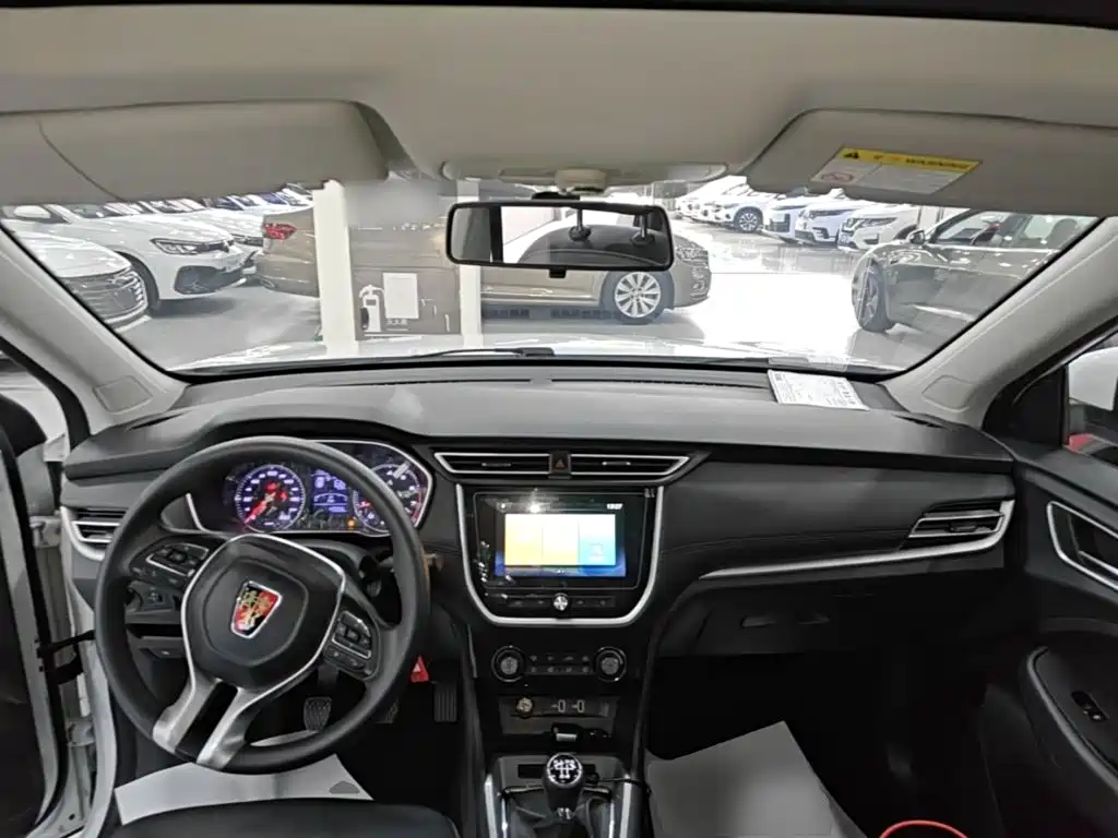 Roewe RX3 — миниатюра 10