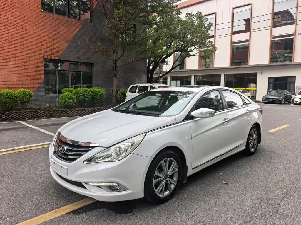 Hyundai Sonata