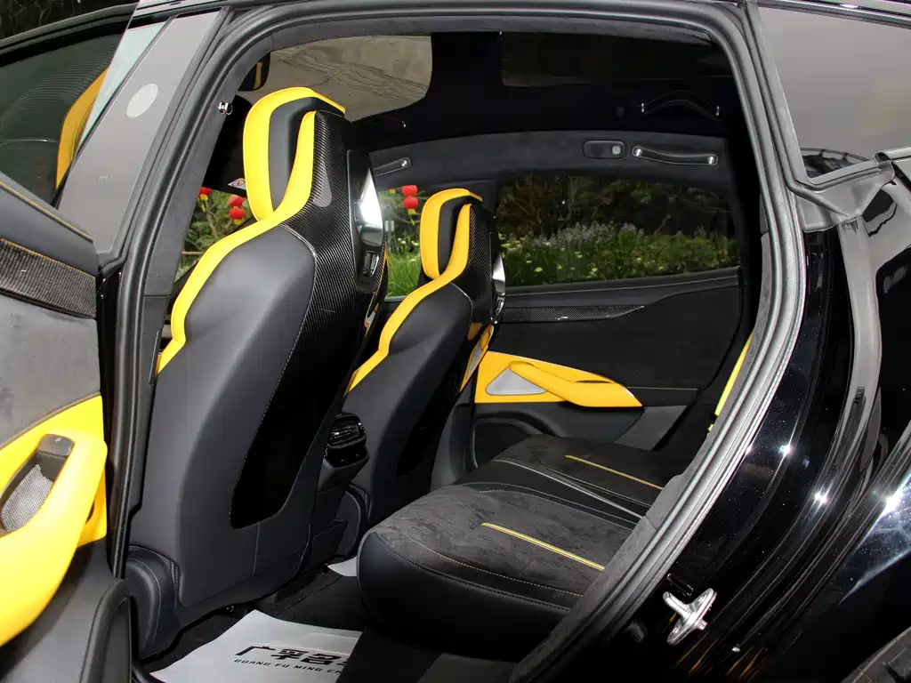 XIAOMI CAR XIAOMI SU7 ULTRA