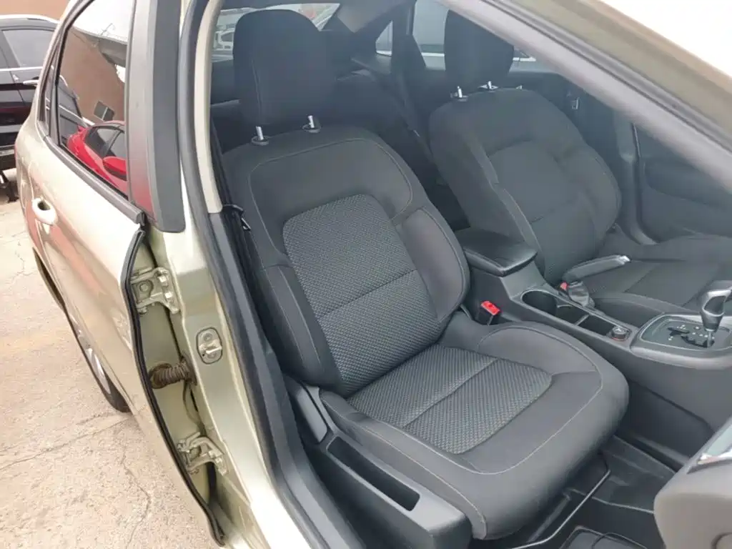 Citroen C4 — миниатюра 12
