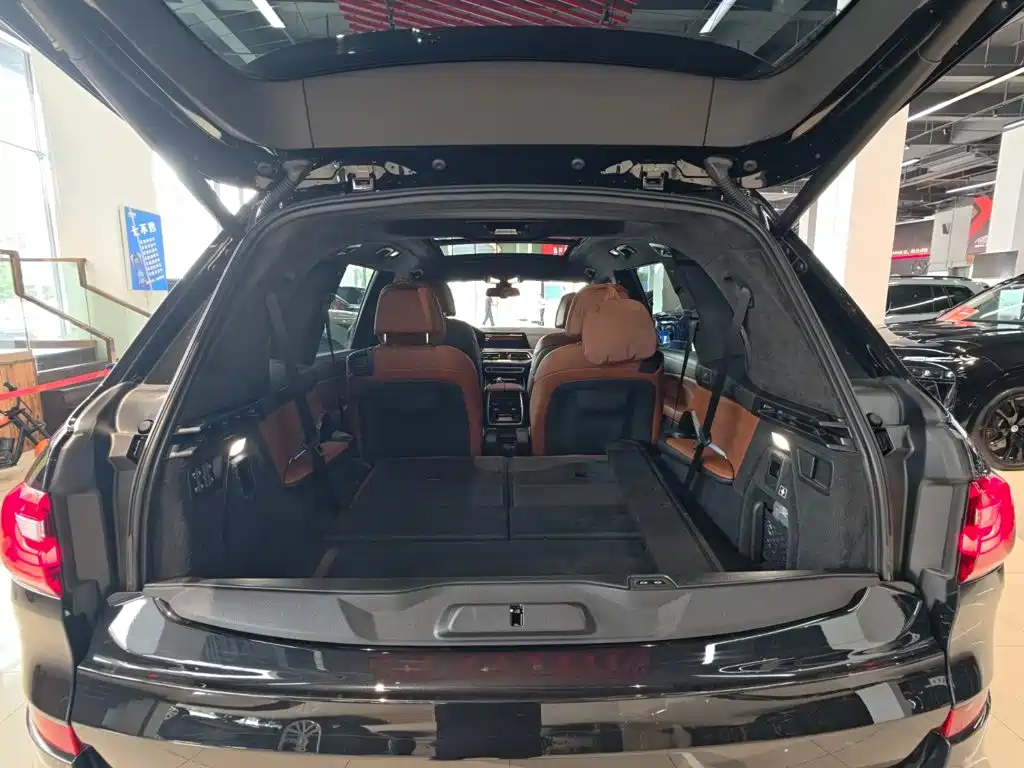 BMW X7 — миниатюра 8