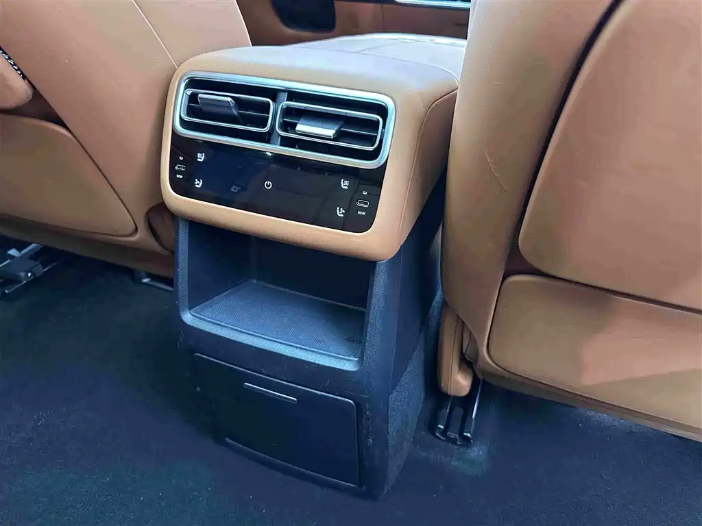 Li Auto Li L6 — миниатюра 22