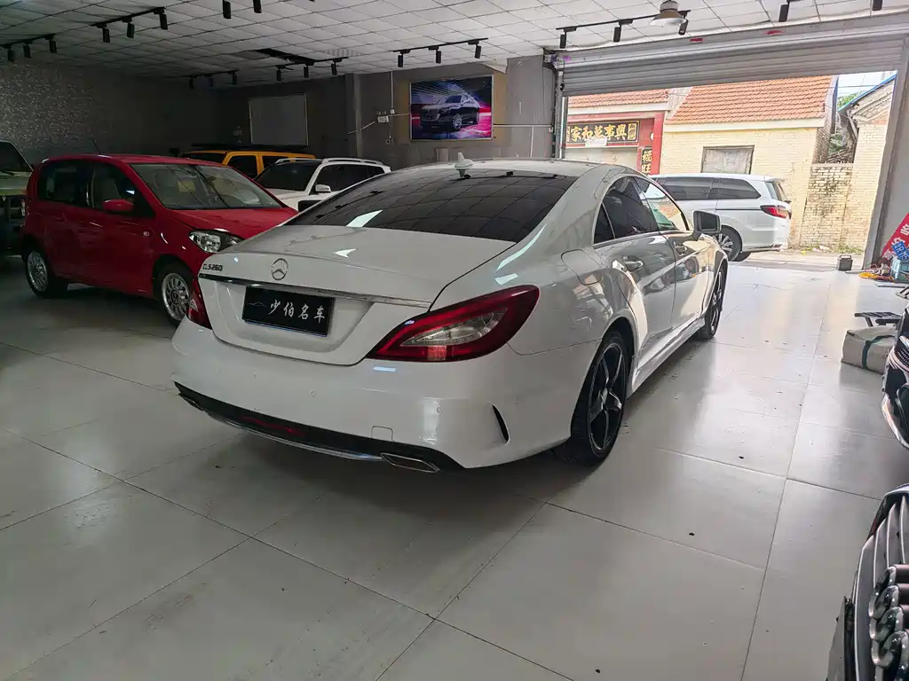 Mercedes-Benz CLS — миниатюра 8