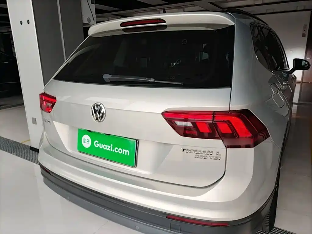 Volkswagen Tiguan L — миниатюра 6