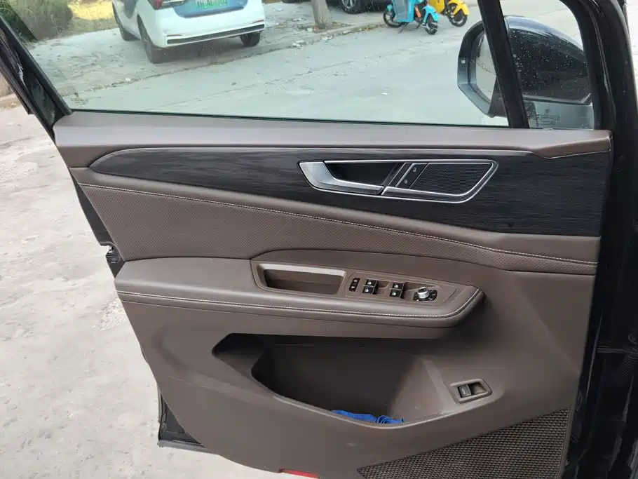 Volkswagen Viloran — миниатюра 7