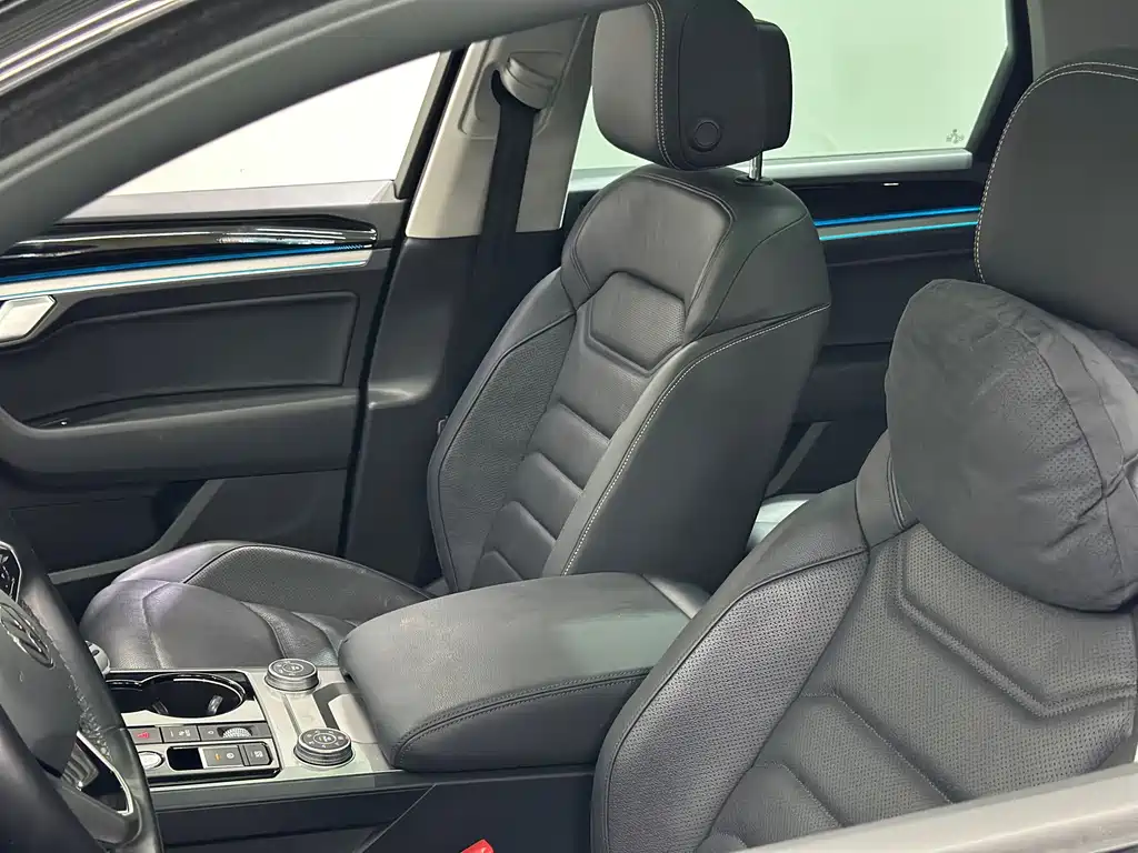 Volkswagen Touareg — миниатюра 34