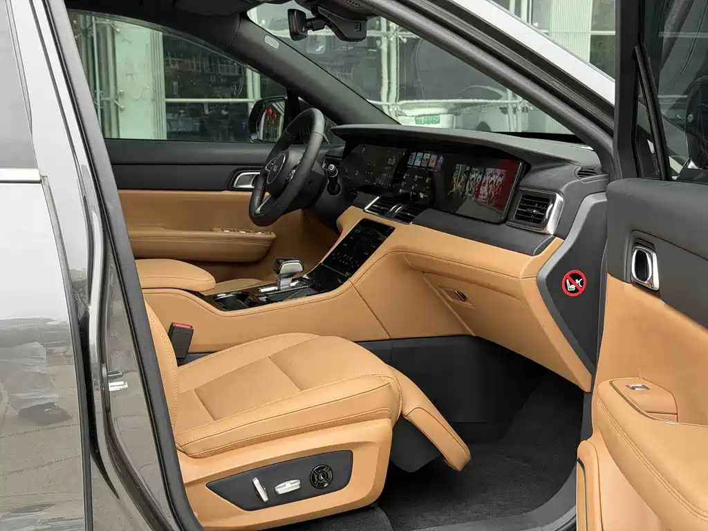 Li Auto Li ONE — миниатюра 13