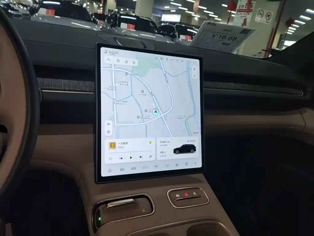 NIO ES6 — миниатюра 13