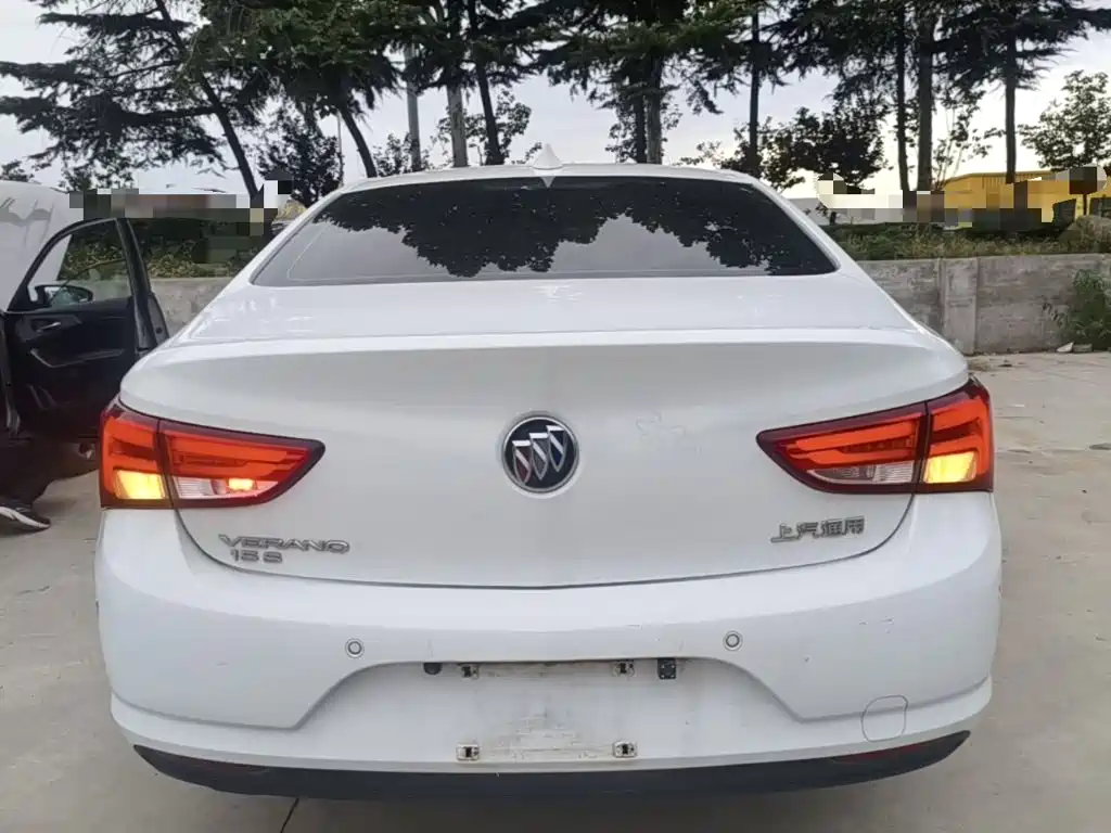 Buick Verano — миниатюра 6