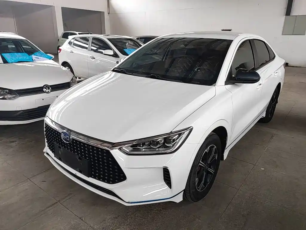 BYD e3