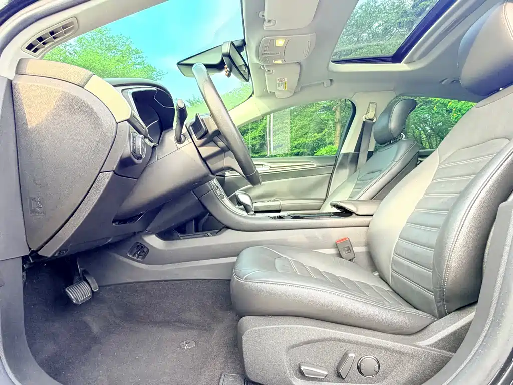 Ford Mondeo — миниатюра 11