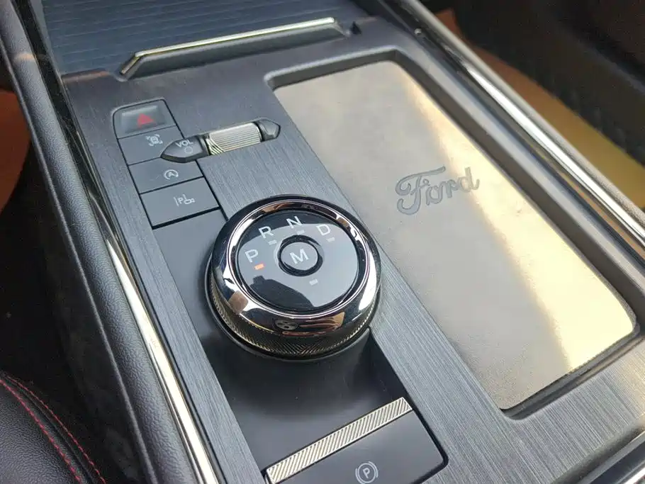 Ford Mondeo — миниатюра 16