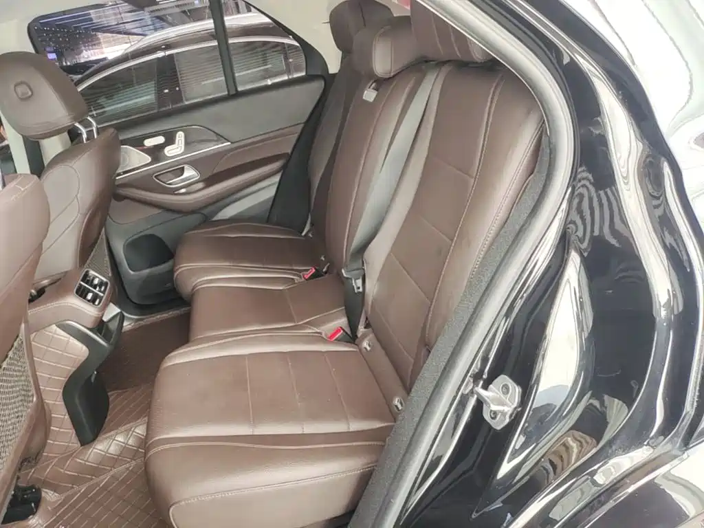 Mercedes-Benz GLE (Import) — миниатюра 17