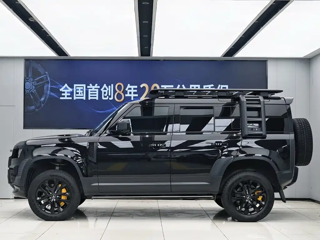 Land Rover Defender 2023 — фото 3