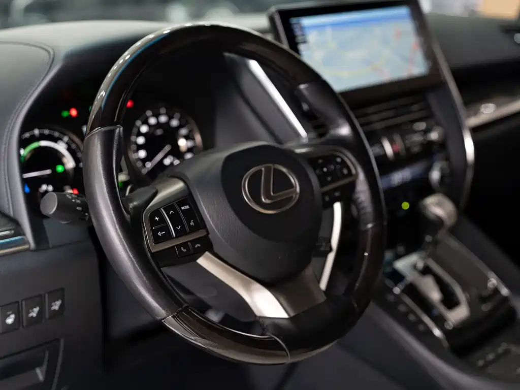 Lexus LM — миниатюра 3