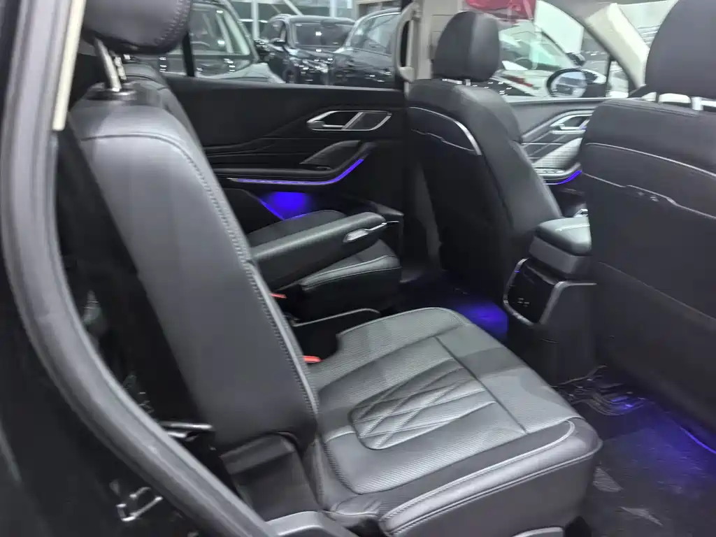 Hongqi Hongqi HS7 PHEV — миниатюра 8
