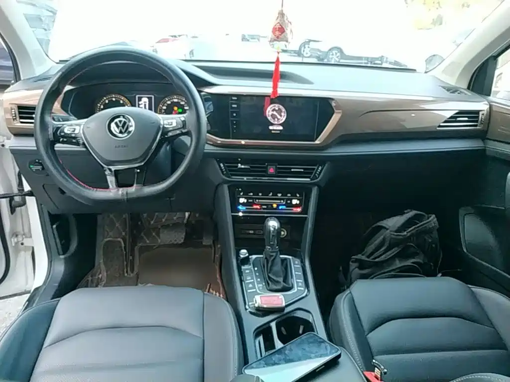 Volkswagen Tharu — миниатюра 10