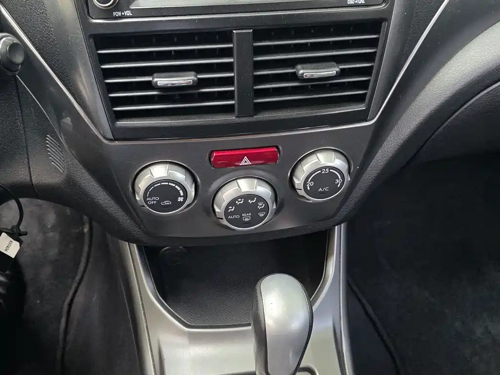 Subaru Impreza — миниатюра 10