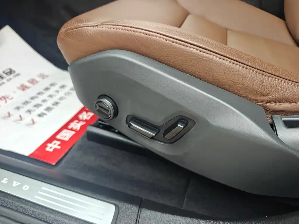 Volvo XC60 — миниатюра 11