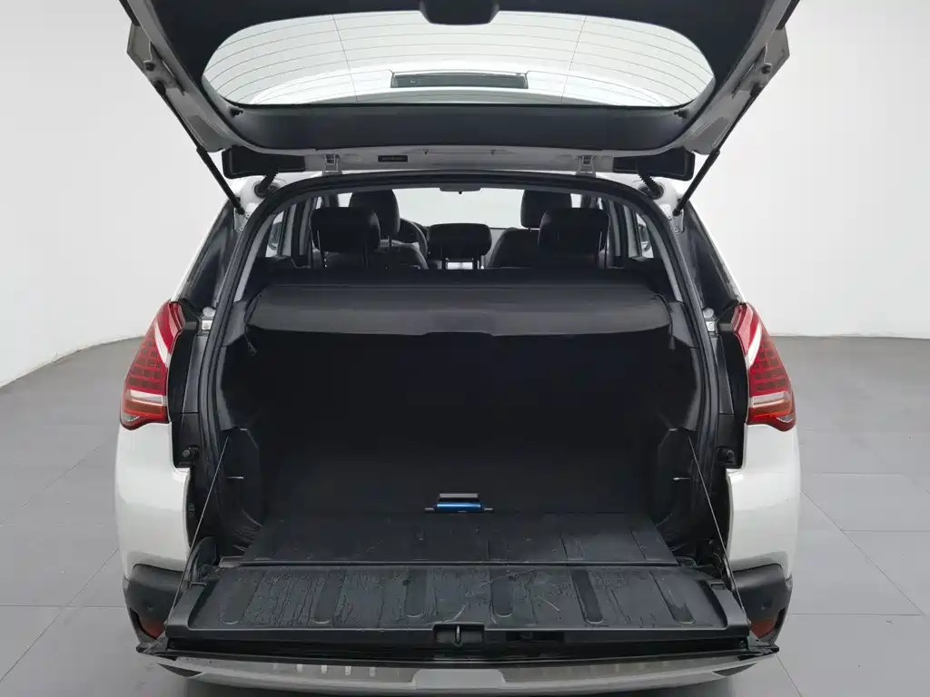 Peugeot 3008 — миниатюра 16