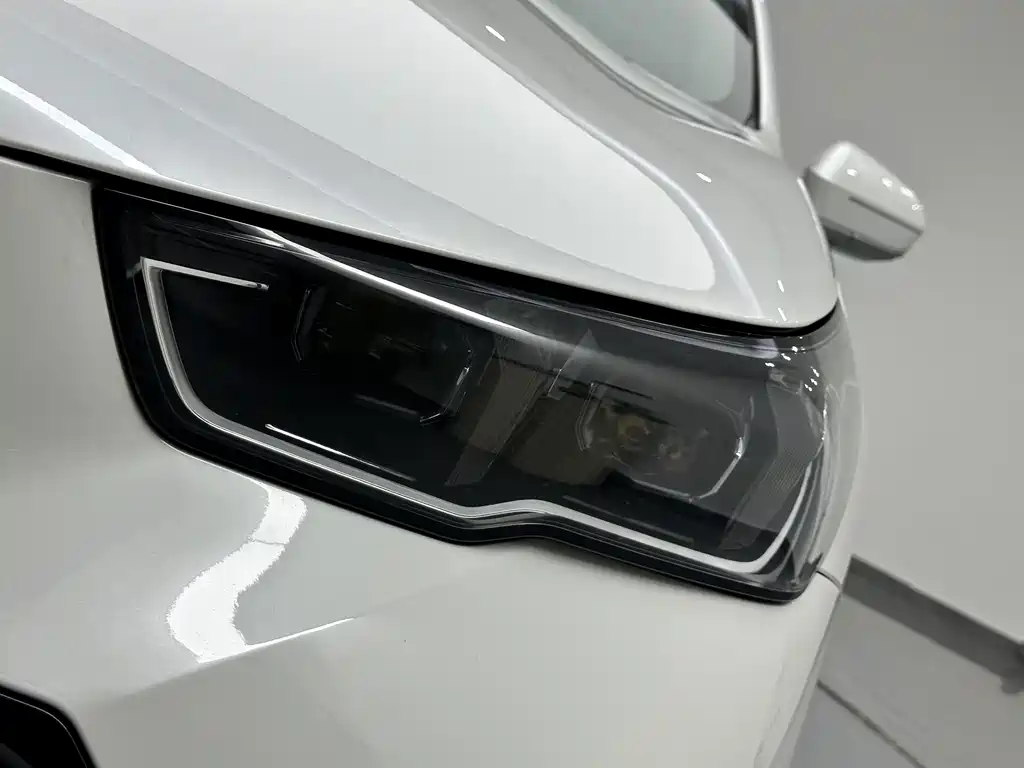 BMW 5 Series — миниатюра 20