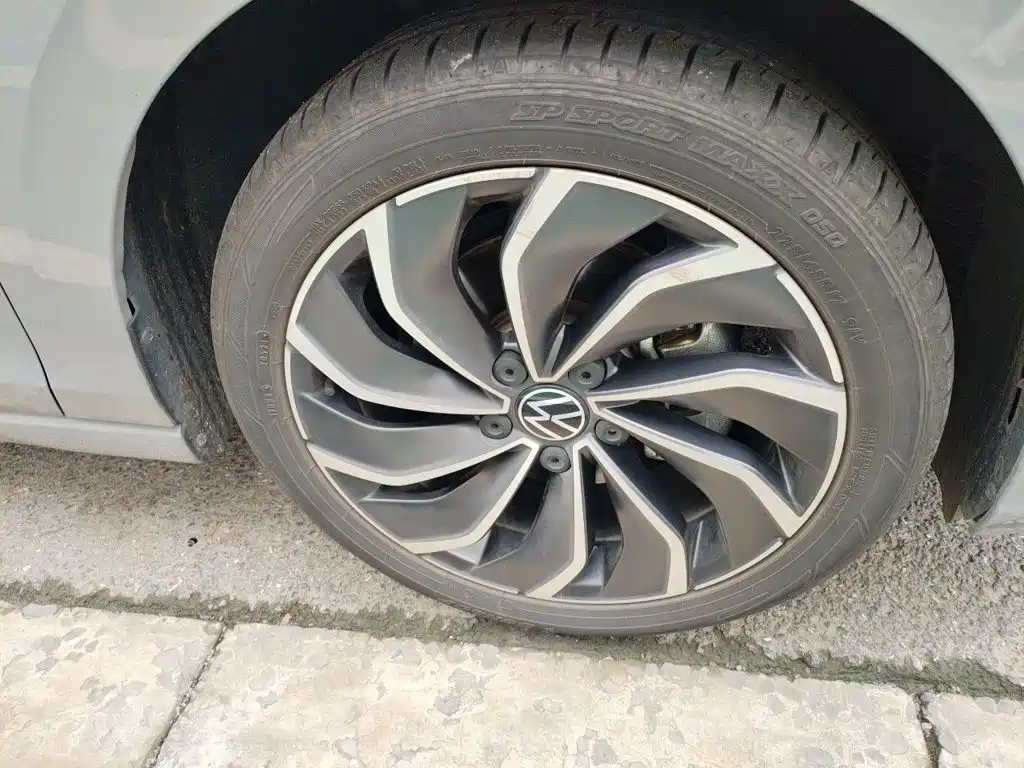 Volkswagen Golf — миниатюра 8
