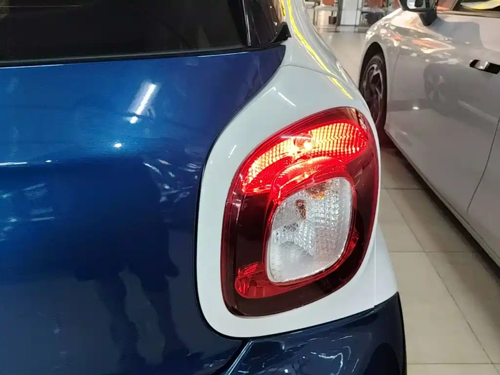 smart Smart Forfour — миниатюра 8