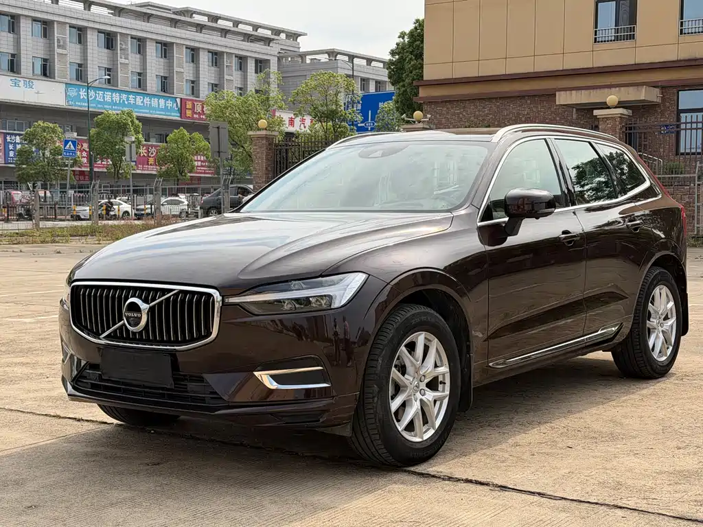 Volvo XC60 2021