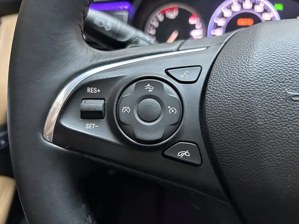 Buick LaCrosse — миниатюра 22