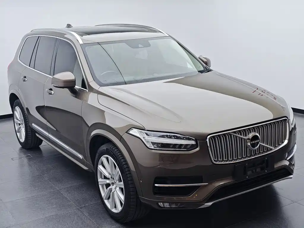 Volvo XC90 — миниатюра 3