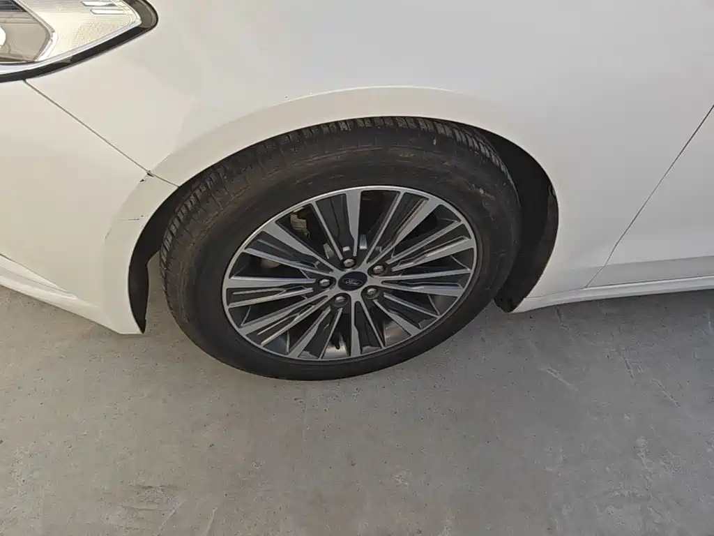 Ford Mondeo — миниатюра 23