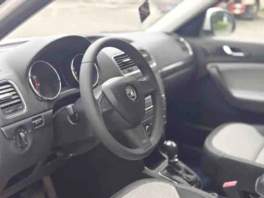 Skoda Yeti — миниатюра 8