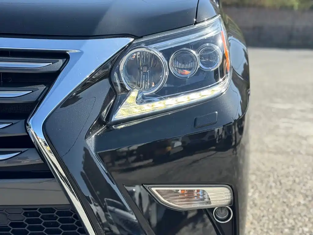 Lexus GX — миниатюра 14
