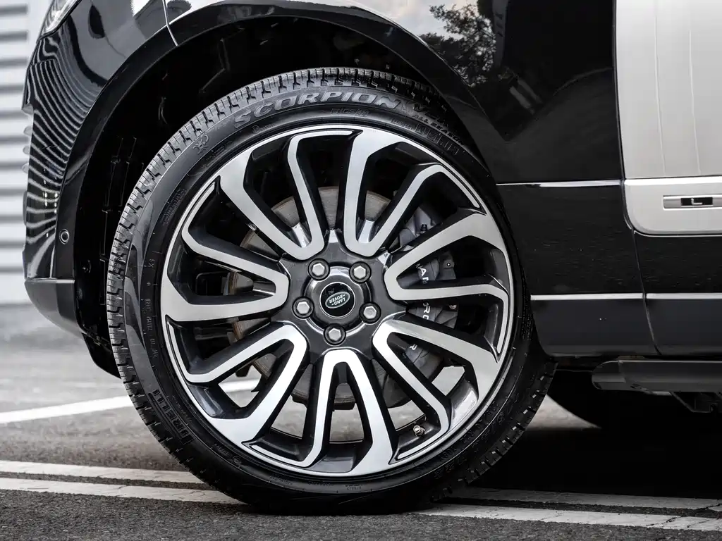 Land Rover Range Rover 2020 3.0 L6 Long Wheelbase