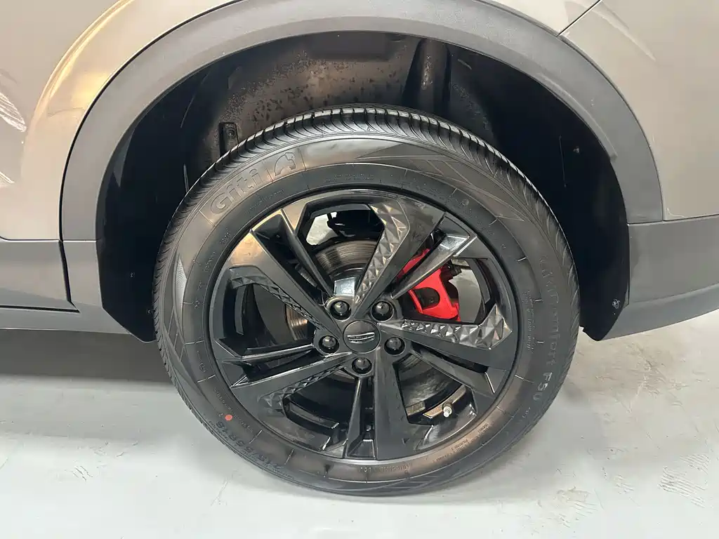 Geely Binyue — миниатюра 18