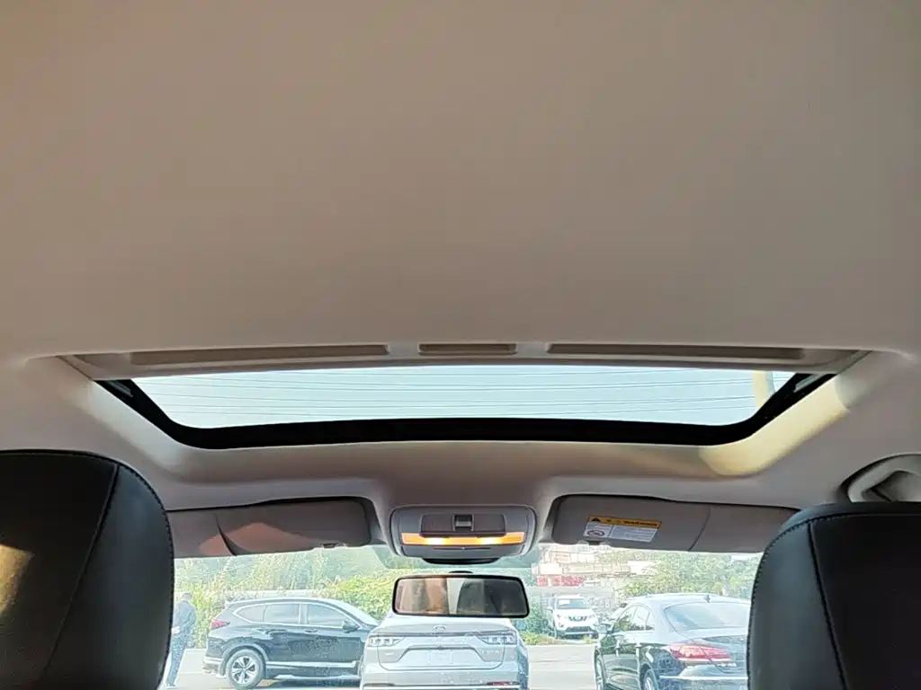 Roewe i5 — миниатюра 18