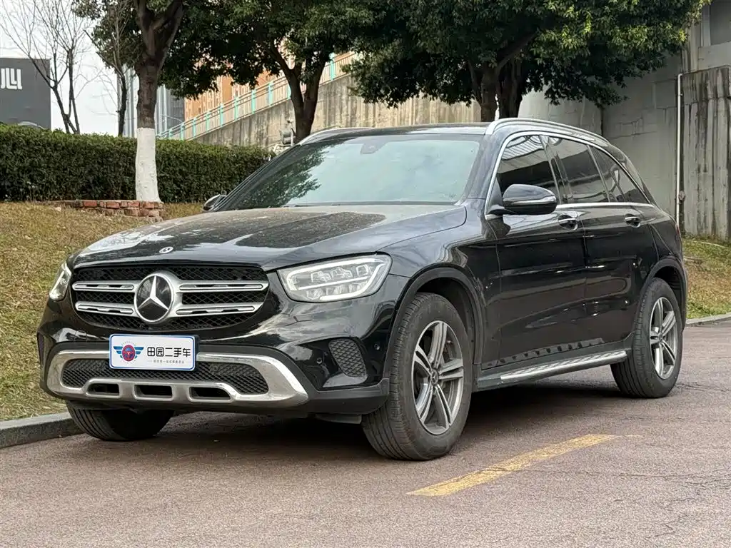 MERCEDES-BENZ GLC