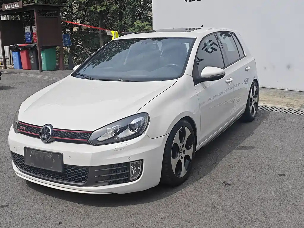 Volkswagen Golf GTI 2012
