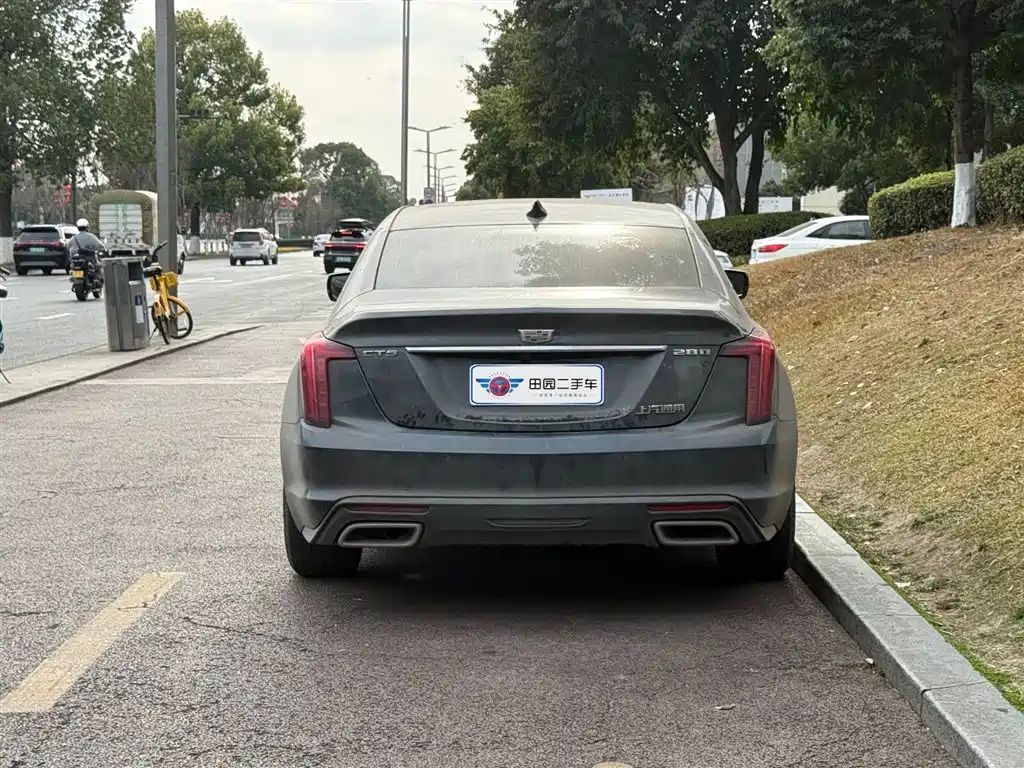 CADILLAC CT5