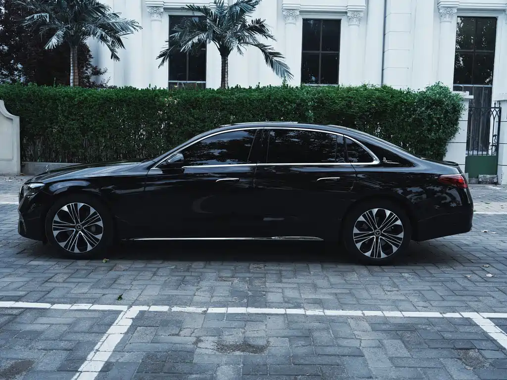 Mercedes-Benz E-Class E 2025 E 300 L Luxury