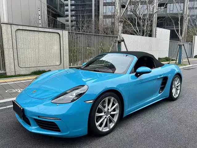 PORSCHE 718