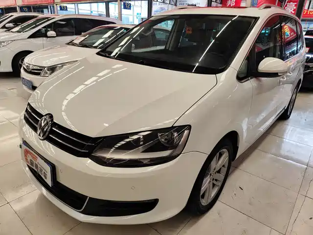 VOLKSWAGEN CHARON 2018