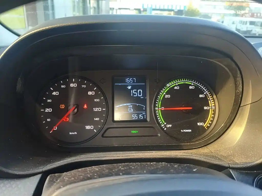 Roewe Clever — миниатюра 12