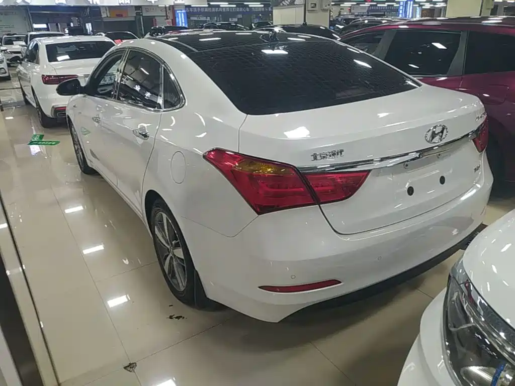 Hyundai Mistra — миниатюра 5