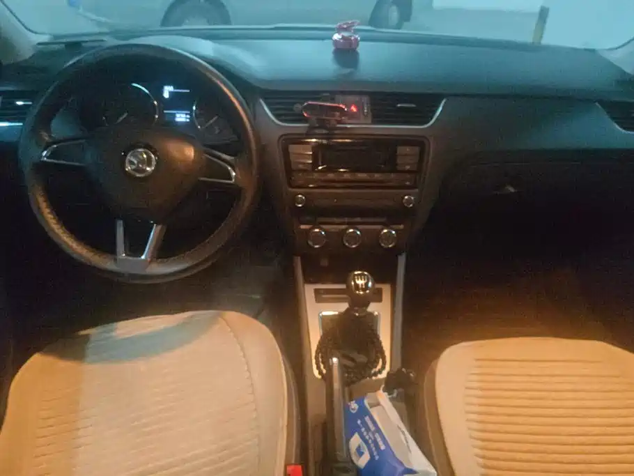 Skoda Octavia — миниатюра 12